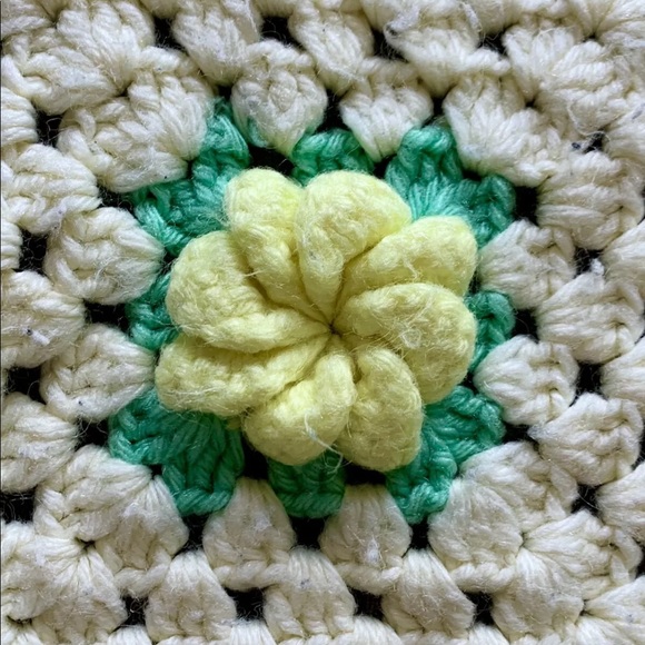 Vintage Granny Square Crochet Afghan Blanket Purple & Yellow 3D Flowers 79”x43” - Picture 4 of 6